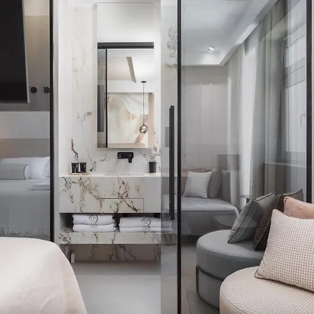 Pensión Le Prestige Luxury , Self Check-in, Minutes From Waterfront