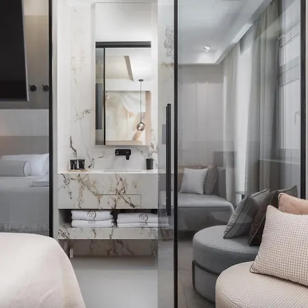 Le Prestige Luxury , Self Check-in, Minutes From Waterfront Pensión