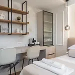 Le Prestige Luxury , Self Check-in, Minutes From Waterfront