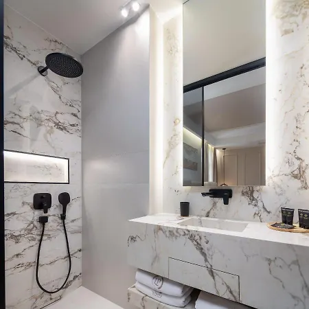 Maison d'hôtes Luxury Le Prestige Few Minutes From Split's Iconic Waterfront *