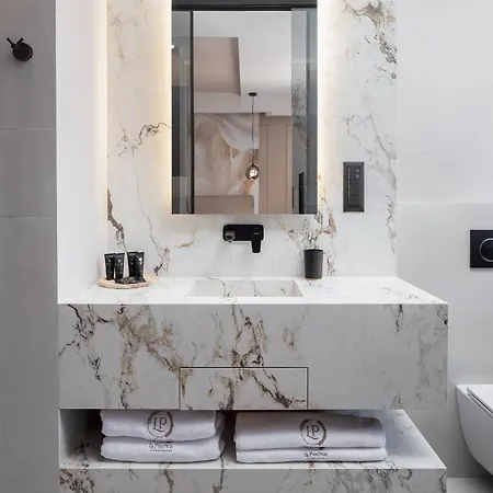 Le Prestige Luxury , Self Check-in, Minutes From Waterfront 4* 斯普利特