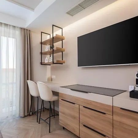 Luxury Le Prestige Few Minutes From Split's Iconic Waterfront *