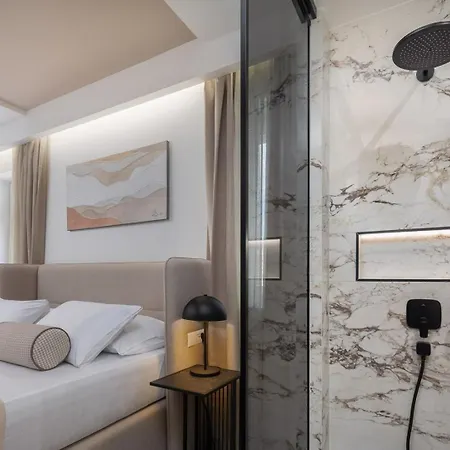 Maison d'hôtes Luxury Le Prestige Few Minutes From Split's Iconic Waterfront *