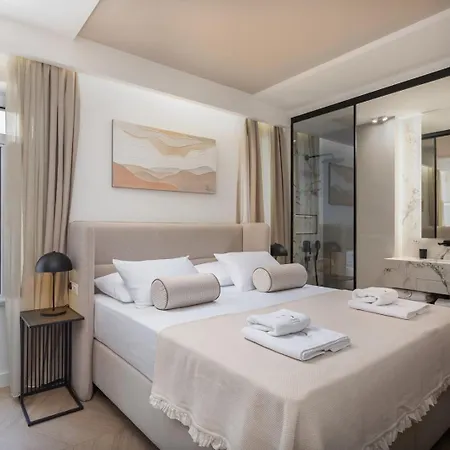 Maison d'hôtes Luxury Le Prestige Few Minutes From Split's Iconic Waterfront Split