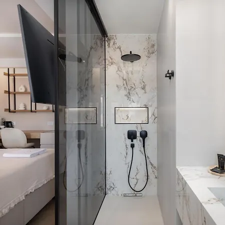 Maison d'hôtes Luxury Le Prestige Few Minutes From Split's Iconic Waterfront *