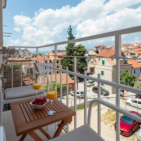 Luxury Le Prestige Few Minutes From Split's Iconic Waterfront