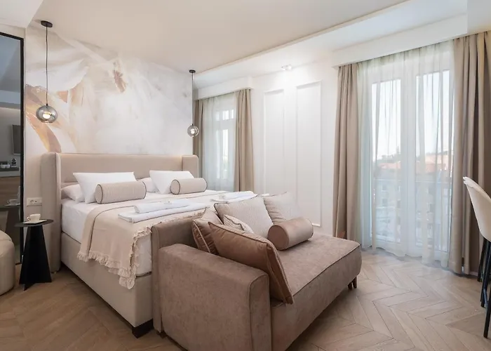 Πανσιόν Le Prestige Luxury , Self Check-in, Minutes From Waterfront Σπλιτ