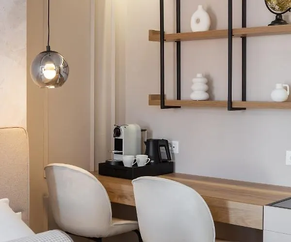 Πανσιόν Le Prestige Luxury , Self Check-in, Minutes From Waterfront Σπλιτ