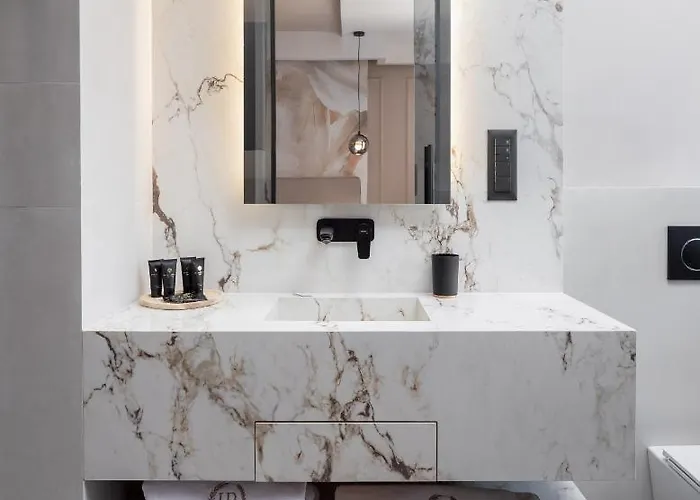 Le Prestige Luxury , Self Check-in, Minutes From Waterfront 4* Σπλιτ