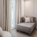 Le Prestige Luxury , Self Check-in, Minutes From Waterfront 4*