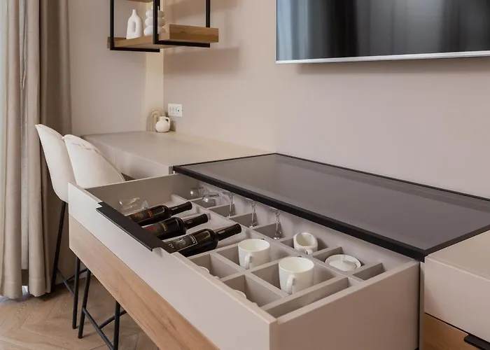 Le Prestige Luxury , Self Check-in, Minutes From Waterfront Penzion 4*