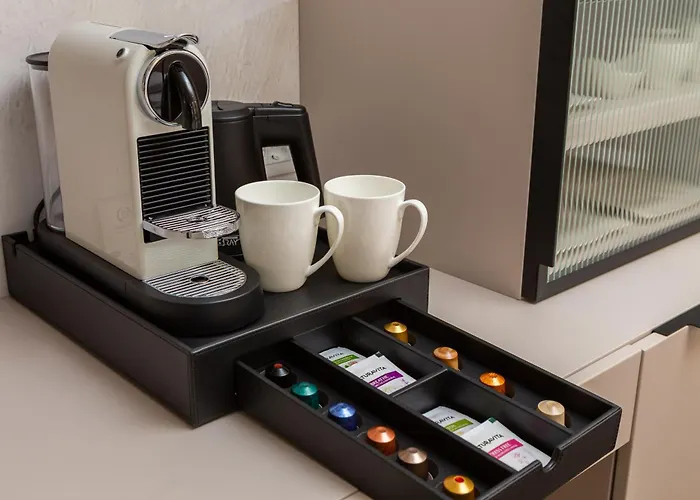 Le Prestige Luxury , Self Check-in, Minutes From Waterfront Penzion 4*