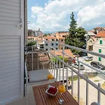 Le Prestige Luxury , Self Check-in, Minutes From Waterfront Konukevi