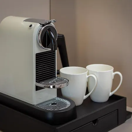 Le Prestige Luxury , Self Check-in, Minutes From Waterfront Gæstehus 4*