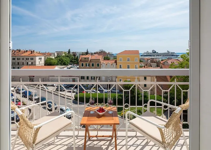 Le Prestige Luxury , Self Check-in, Minutes From Waterfront Gæstehus Split